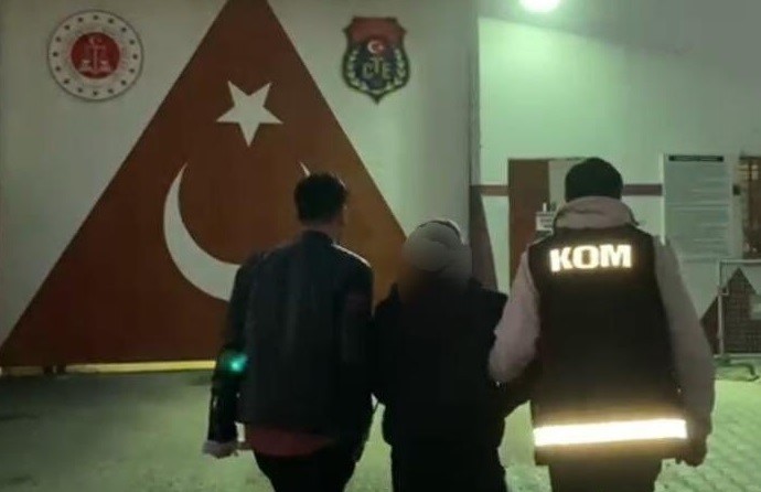 ŞIRNAK’TA KAÇAKÇILIKLA MÜCADELE KARARLILIKLA SÜRÜYOR. İL EMNİYET MÜDÜRLÜĞÜ EKİPLERİ, HAKKINDA...