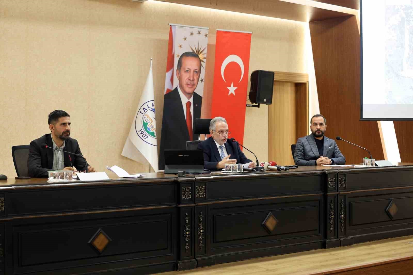 TALAS BELEDİYE MECLİSİ TOPLANARAK KASIM AYI GÜNDEMİNDE BULUNAN KONULARI KARARA BAĞLADI.