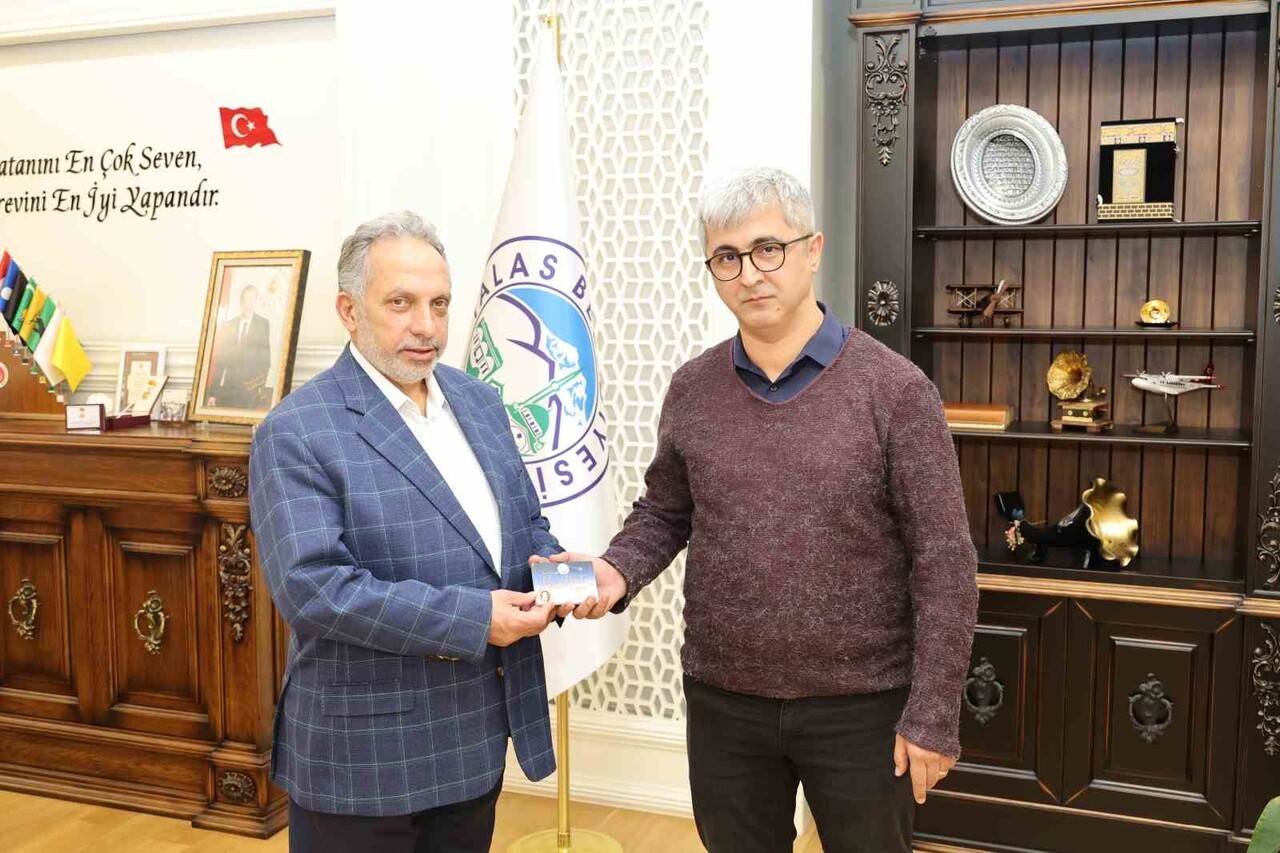 TALAS BELEDİYESİ TARAFINDAN HAZIRLANAN 'MAVİ BONCUKLU CEMİL BABA' BELGESELİ, YAYIMLANMASININ...