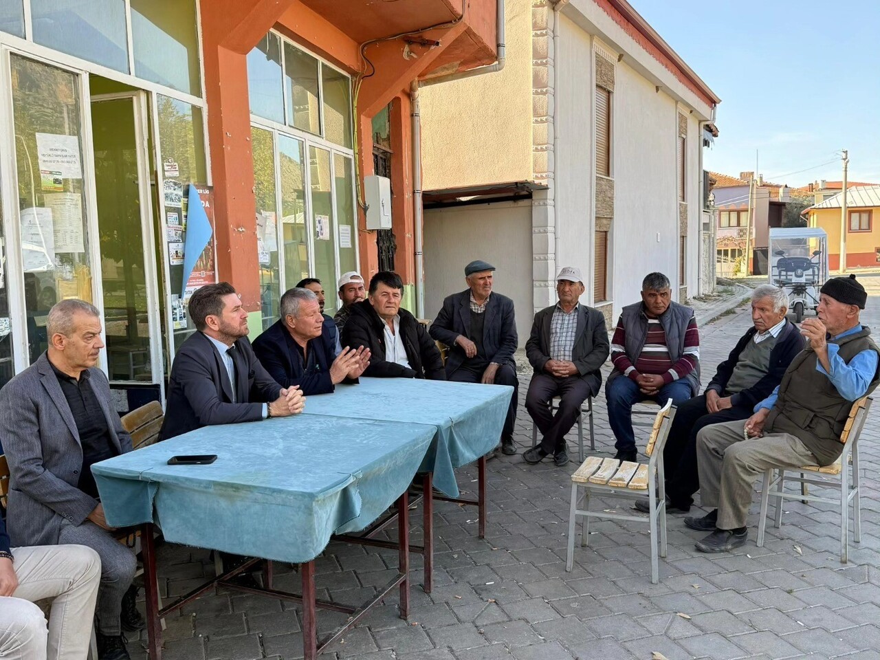 TAVAS BELEDİYE BAŞKANI KADİR TATIK MAHALLE ZİYARETLERİ KAPSAMINDA PINARLAR MAHALLESİNDE...