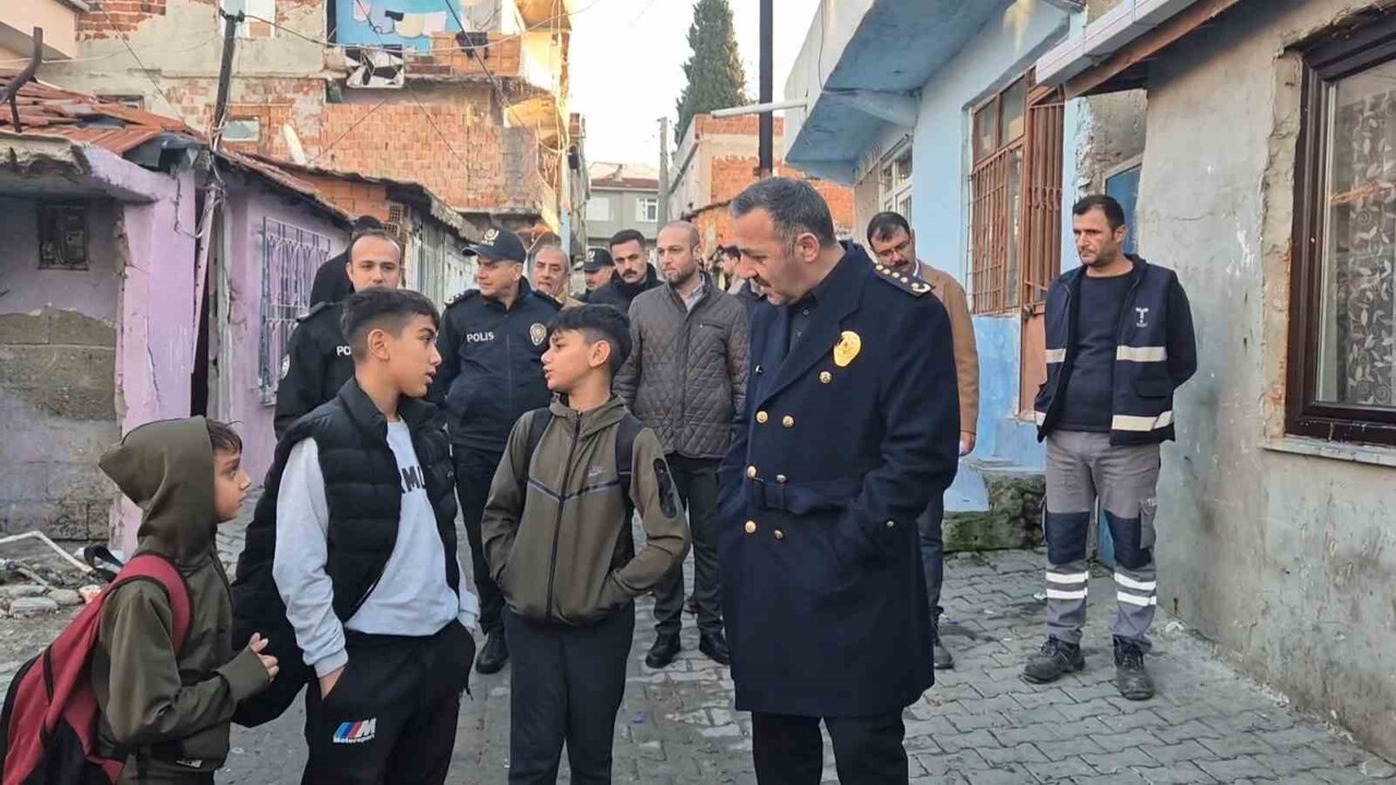TEKİRDAĞ İL EMNİYET MÜDÜRÜ AHMET METİN TURANLI, GÜNÜN İLK IŞIKLARIYLA AYDOĞDU MAHALLESİ’NDE...