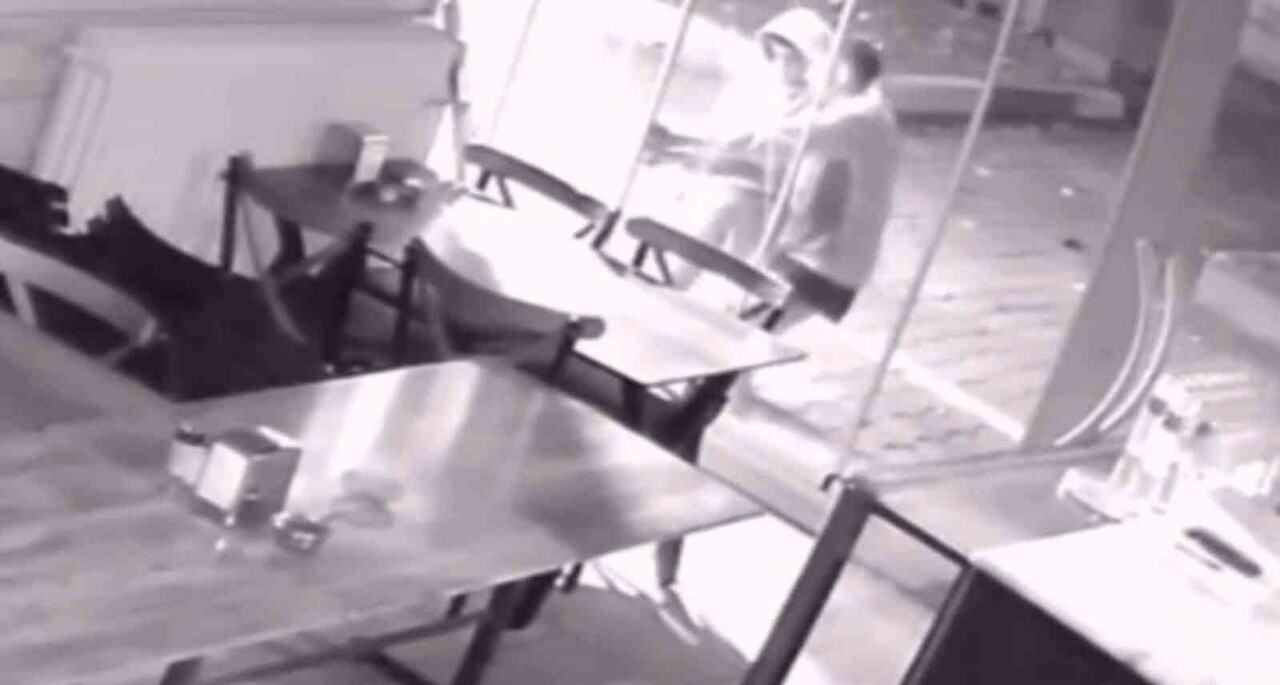 TEKİRDAĞ SÜLEYMANPAŞA'DA YAŞLARI KÜÇÜK BİR GRUBUN GECE BOYUNCA SOKAK SOKAK DOLAŞIP ÇOK SAYIDA...