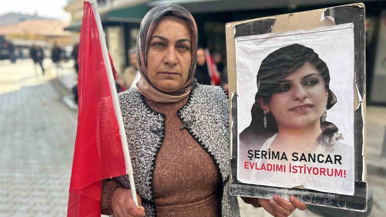 TERÖR ÖRGÜTÜ PKK TARAFINDAN EVLADI DAĞA KAÇIRILAN VANLI ANNE NAZLI SANCAR, SÜRECİN OLUMLU...