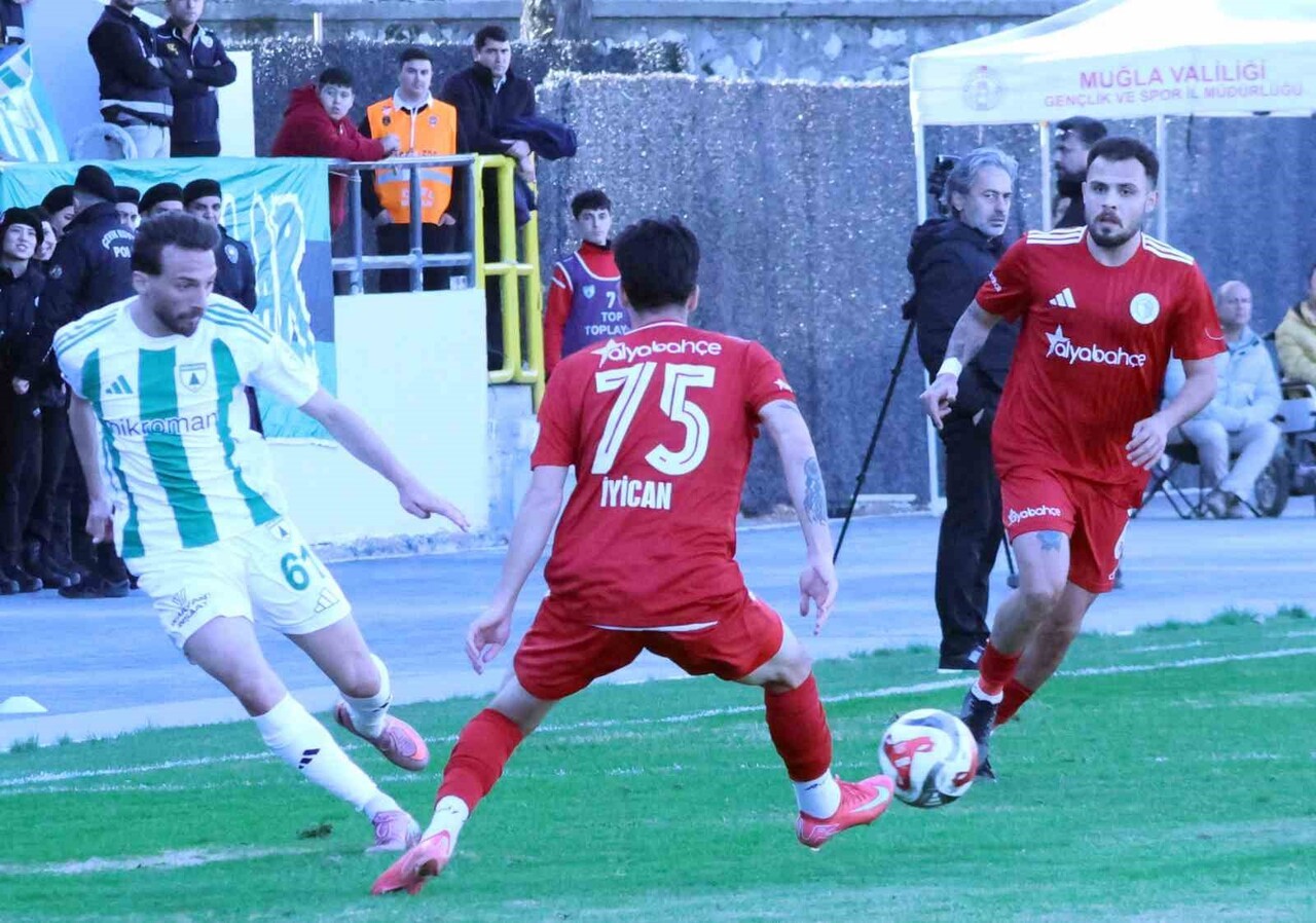 TFF 2. LİG BEYAZ GRUP’TA 12. HAFTA MÜCADELESİNDE MUĞLASPOR SAHASINDA BEYOĞLU YENİ ÇARŞISPOR’U 1-0...