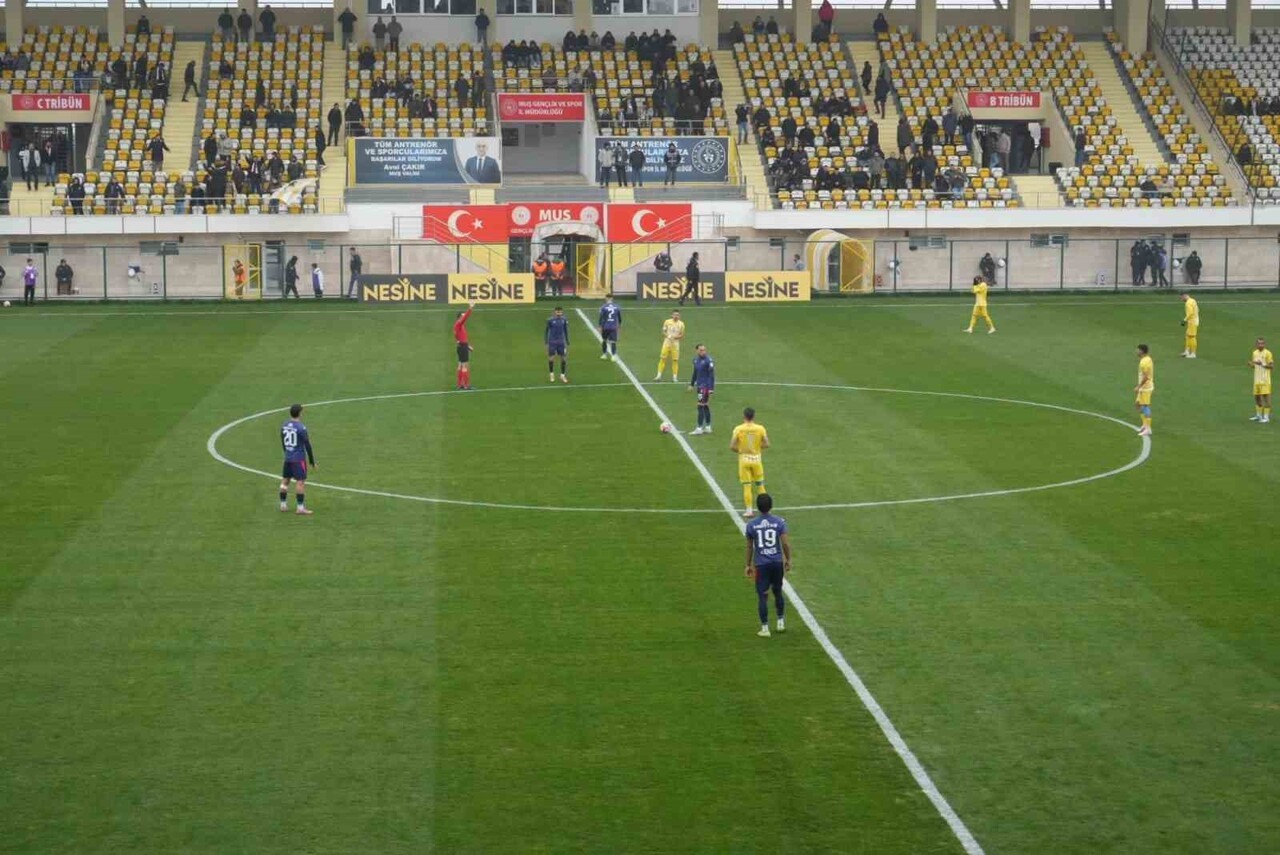 TFF 2. LİG KIRMIZI GRUP 13. HAFTASINDA MUŞ SPOR KULÜBÜ, SAHASINDA KARŞILAŞTIĞI YENİ MERSİN İDMAN...