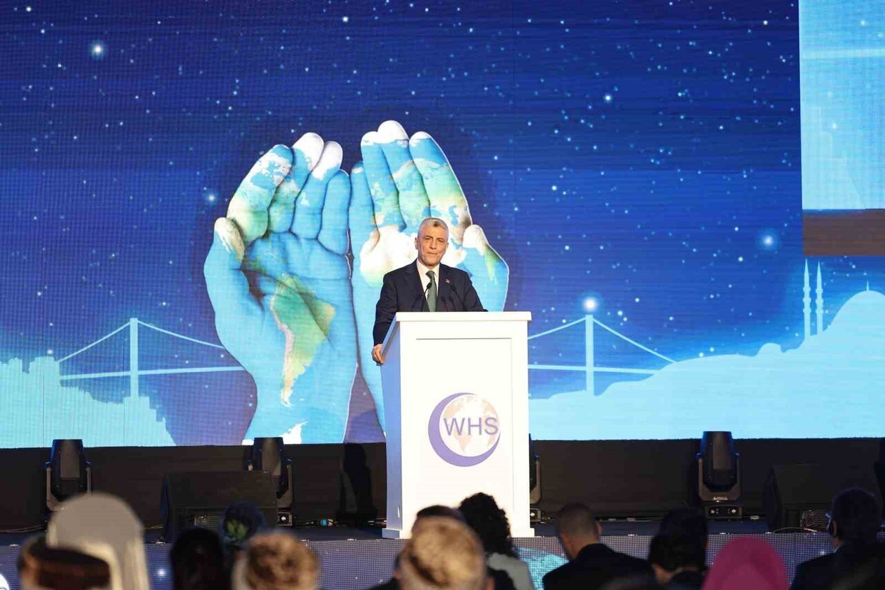 TİCARET BAKANI ÖMER BOLAT, "İSLAM ÜLKELERİNİN DAYANIŞMA İÇİNDE OLMALARI, KENDİ ARALARINDAKİ...