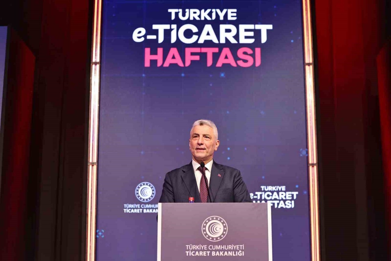 TİCARET BAKANI ÖMER BOLAT, TÜRKİYE E-TİCARET HAFTASI AÇILIŞ PROGRAMI'NA KATILDI.