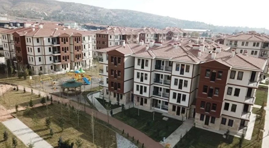 TOKİ Başvurularında Sonuç Süresi ve Kura Takvimi: e-Devlet 'Değerlendiriliyor' Uyarısı Ne Anlama Geliyor?