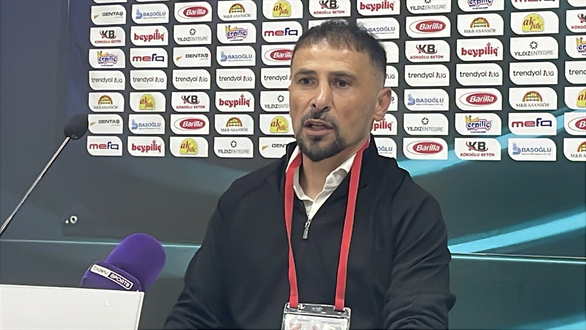 Trendyol 1. Lig'in 12. haftasında Sipay Bodrum FK'ye evinde 3-0 yenen Boluspor'un Teknik Direktörü...