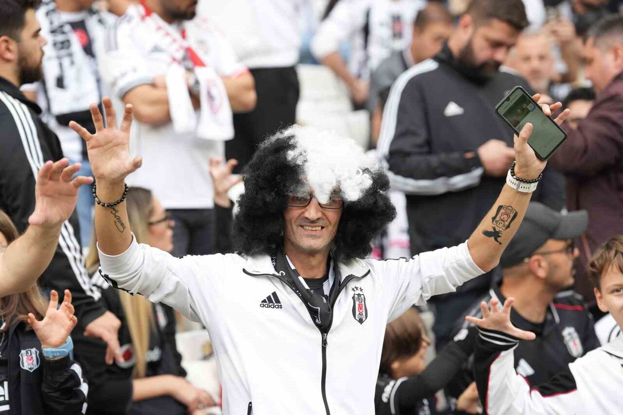 TRENDYOL SÜPER LİG'İN 13. HAFTASINDA BEŞİKTAŞ EVİNDE SAMSUNSPOR İLE KARŞILAŞIYOR. MÜCADELENİN İLK...