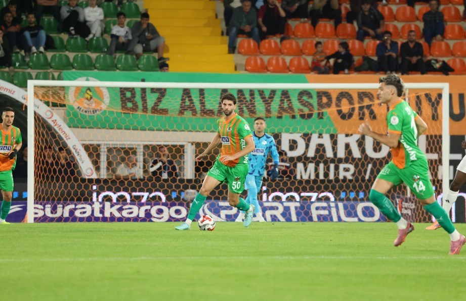 TRENDYOL SÜPER LİG’İN 11’İNCİ HAFTASINDA ALANYASPOR, SAHASINDA GAZİANTEP FK İLE KARŞILAŞTI. MAÇIN...