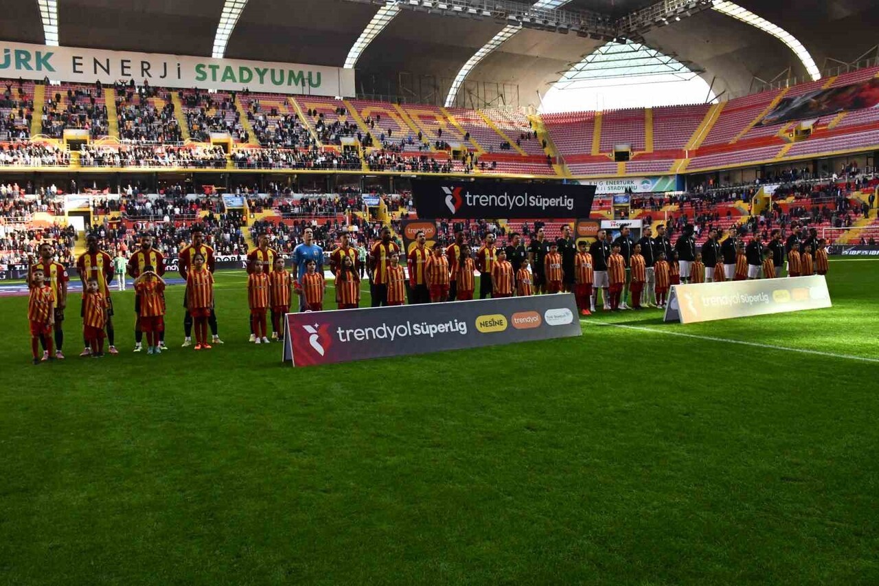 TRENDYOL SÜPER LİG’İN 13. HAFTASINDA KAYSERİSPOR, EVİNDE GAZİANTEP FK İLE KARŞILAŞIYOR....
