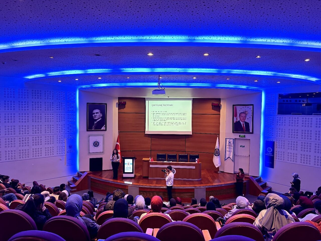 TÜGVA, ERZURUM’DA GENÇLERE YÖNELİK "ZOR ZAMANLARDA UMUDU KORUMAK" PROGRAMIYLA GENÇLERLE...