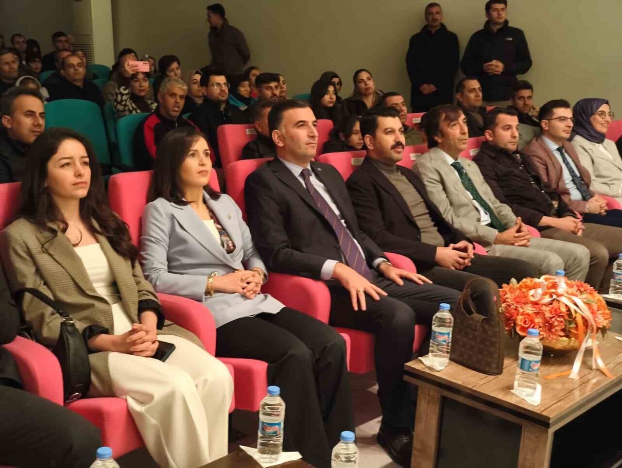 TUNCELİ’NİN ÇEMİŞGEZEK İLÇESİ, KÜLTÜR SANAT TARİHİNDE İLK KEZ SAHNELENEN OPERA VE BALE İLE BİR...