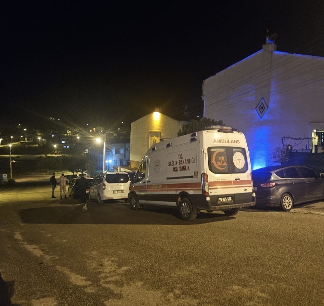 TÜRK SİLAHLI KUVVETLERİ'NİN KARGO UÇAĞININ DÜŞMESİ SONUCU ŞEHİT OLAN HAVA UZMAN ÇAVUŞ EMRE...