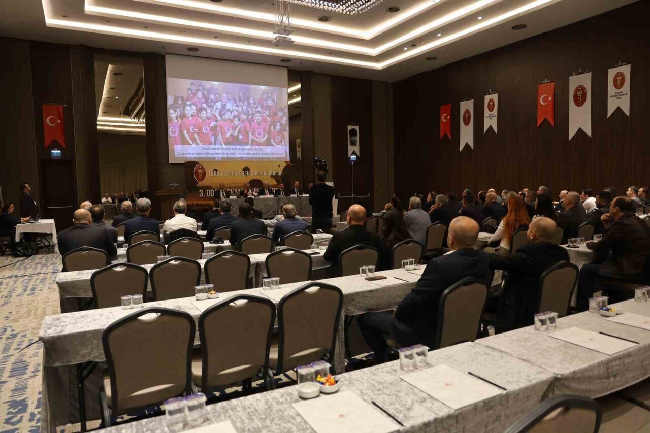 TÜRK VETERİNER HEKİMLERİ BİRLİĞİ (TVHB) 3. ODA BAŞKANLARI İSTİŞARE TOPLANTISI, NEVŞEHİR VETERİNER...