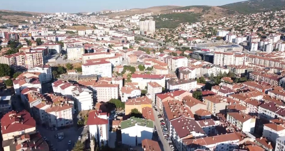 TÜRKİYE İSTATİSTİK KURUMU VERİLERİNE GÖRE YOZGAT, ÜLKENİN EN ÇOK GÖÇ VEREN KENTİ UNVANINI...