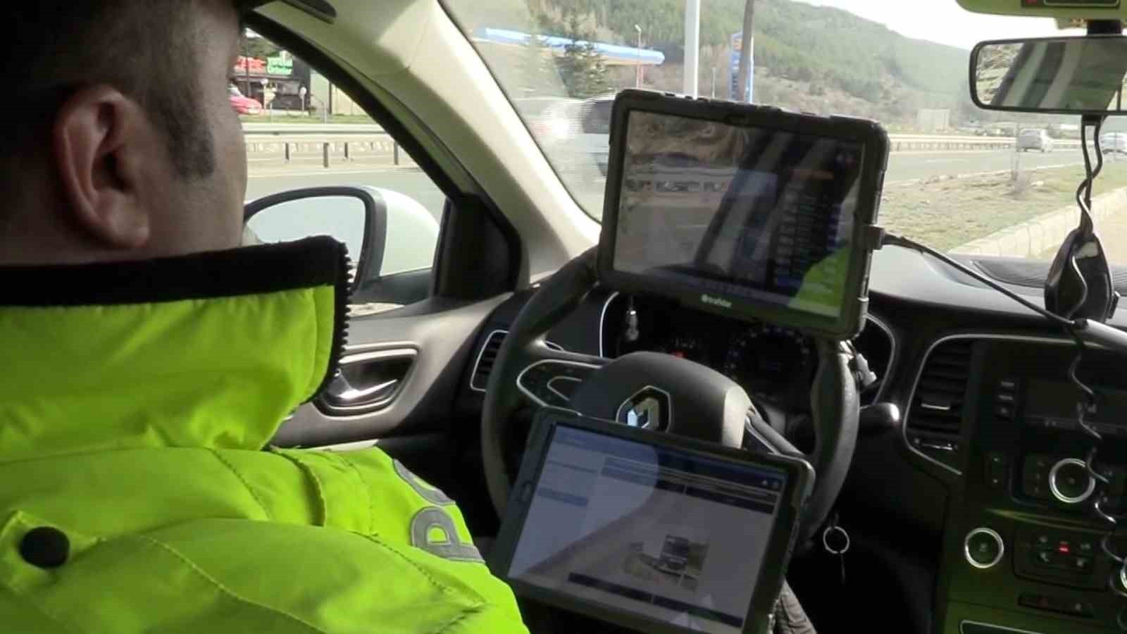 TÜRKİYE’NİN EN ÖNEMLİ GEÇİŞ GÜZERGAHLARINDAN BİRİ OLAN BOLU GEÇİŞİNDE ARA TATİLİ BİTİRİP YOLA...