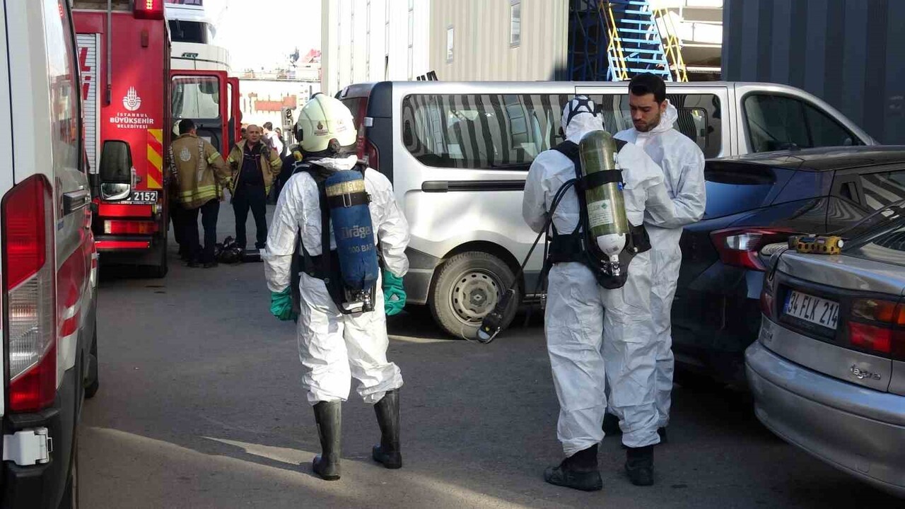 TUZLA’DA NUH YAT SANAYİ SİTESİ İÇERİSİNDE BULUNAN MENGİ YAY YACHTS FİRMASINA AİT ÜRETİM TESİSİNDE...