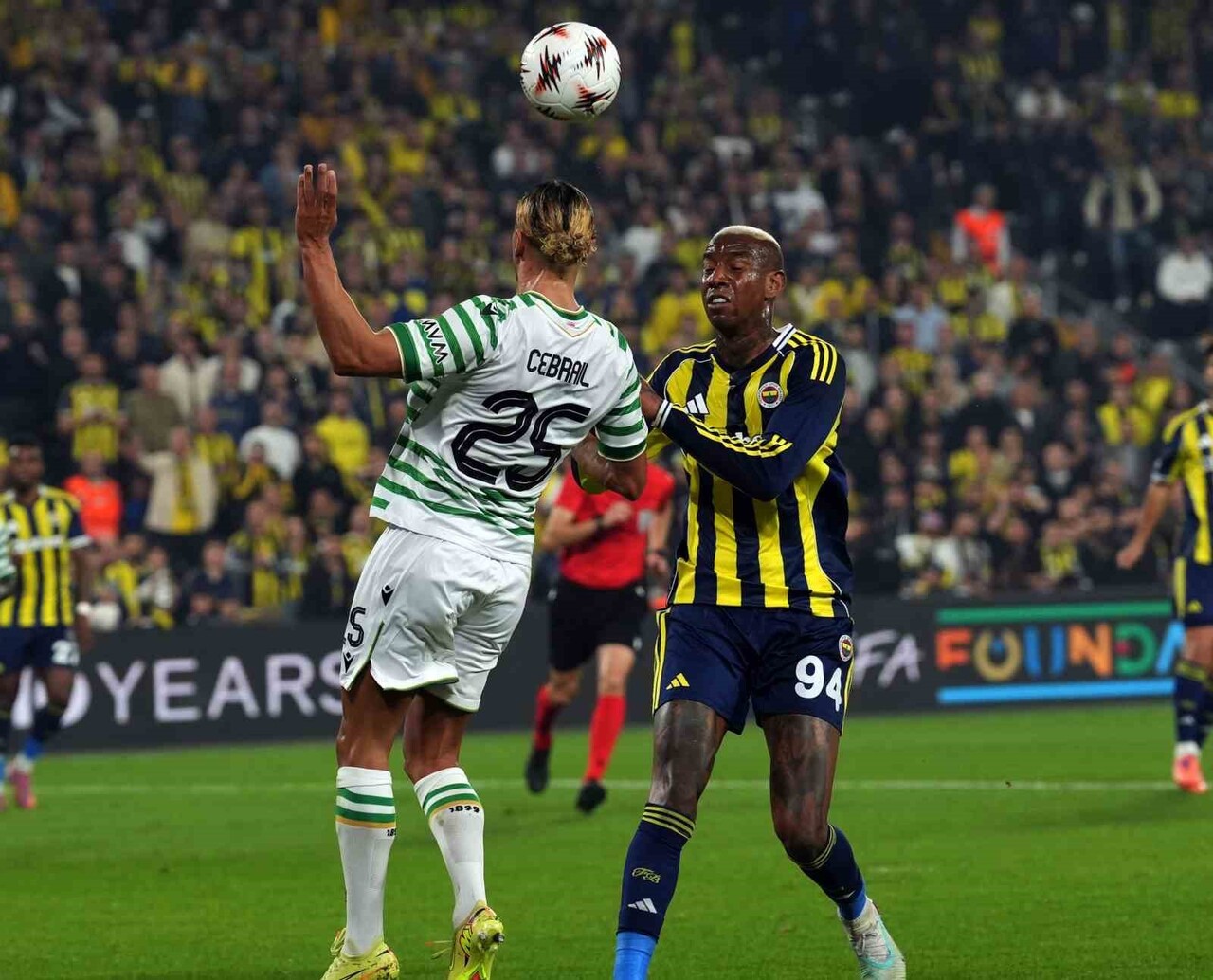 UEFA AVRUPA LİGİ’NİN 5. HAFTASINDA FENERBAHÇE EVİNDE MACAR EKİBİ FERENCVAROS İLE KARŞILAŞIYOR....
