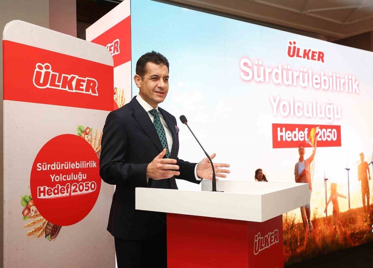 ÜLKER CEO’SU ÖZGÜR KÖLÜKFAKI