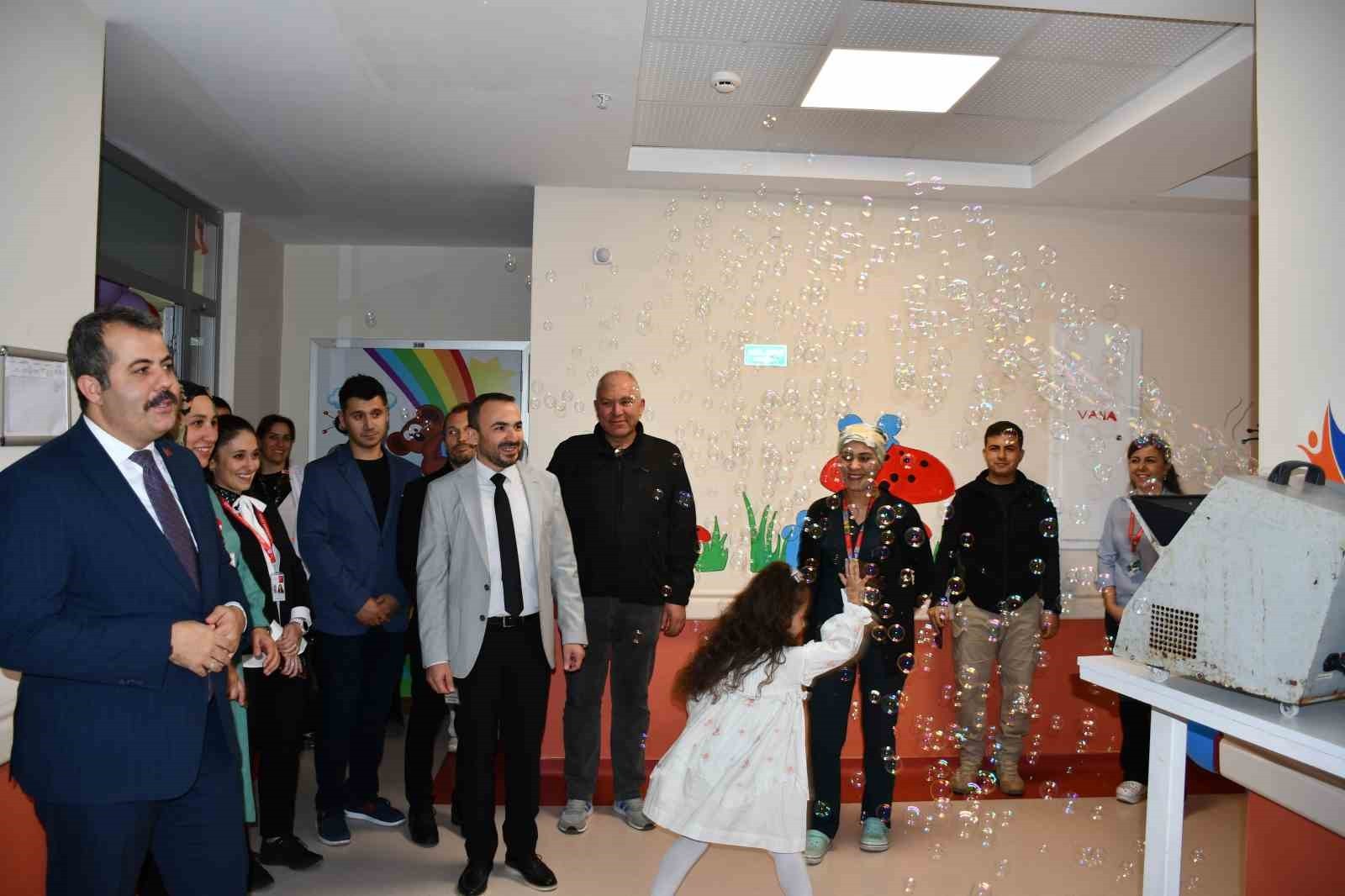 VEZİRKÖPRÜ DEVLET HASTANESİ ÇOCUK SERVİSİ’NDE TEDAVİ GÖREN ÇOCUKLAR İÇİN MORAL VE MOTİVASYON GÜNÜ...