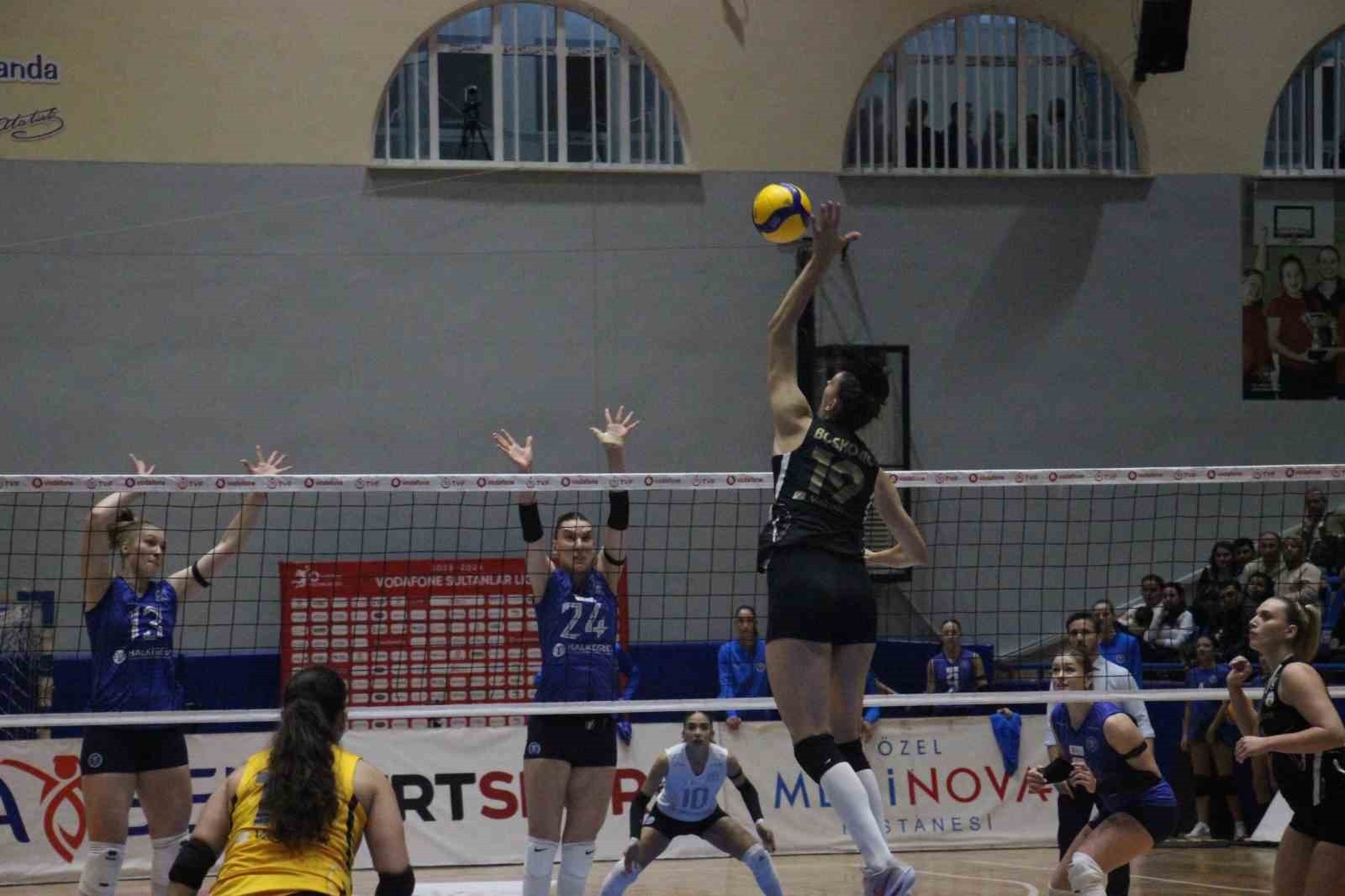 VODAFONE SULTANLAR LİGİ'NİN 5. HAFTASINDA AYDIN BÜYÜKŞEHİR BELEDİYESPOR KONUK ETTİĞİ VAKIFBANK'A...