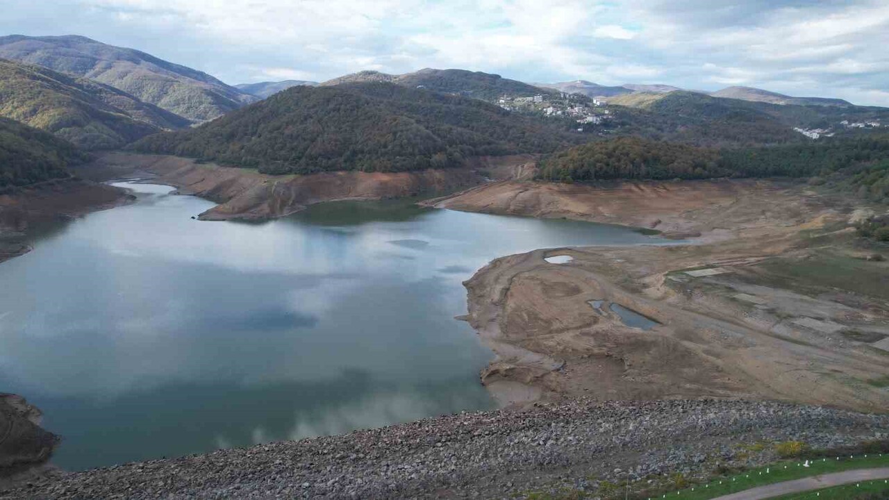 YALOVA İL SAĞLIK MÜDÜRLÜĞÜ'NDEN YAPILAN AÇIKLAMADA, KENTTE YAPILACAK SU KESİNTİLERİ NEDENİYLE...