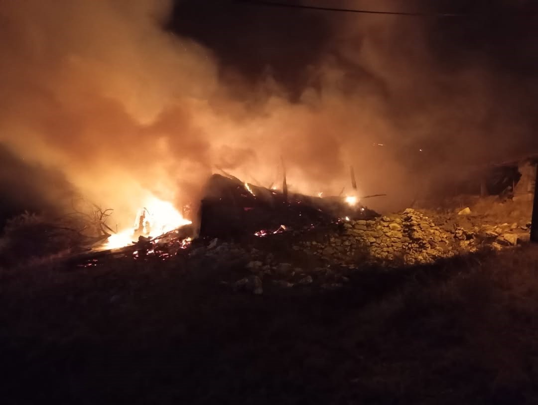 YANGININ MEYDANA GELDİĞİ ALANDAN GÖRÜNTÜ