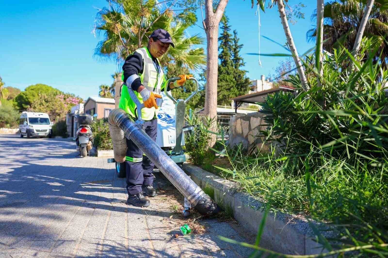 YENİ NESİL ELEKTRİKLİ YOL SÜPÜRME ARAÇLARI BODRUM’DA