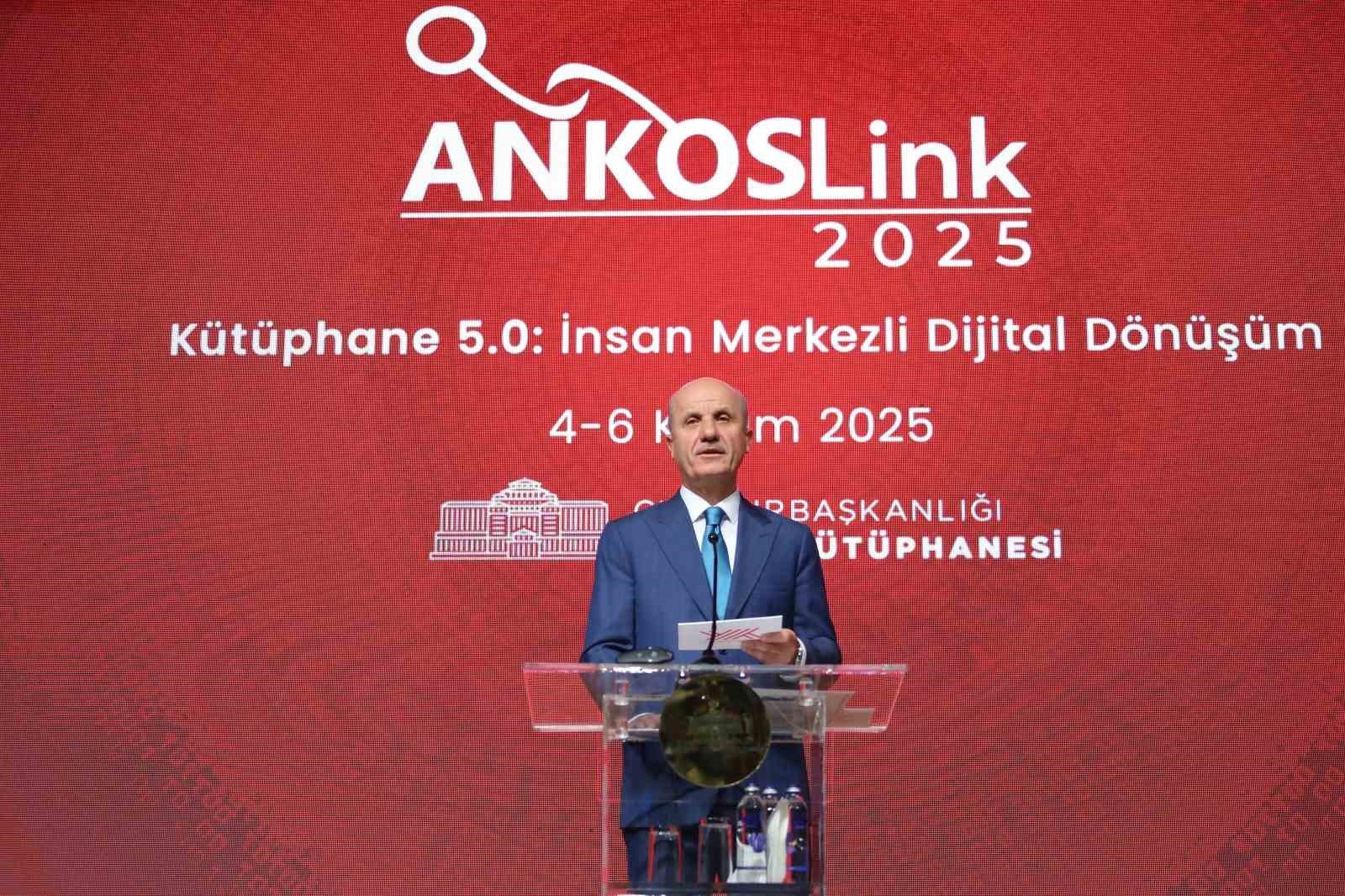 YÖK BAŞKANI EROL ÖZVAR, ‘ANKOSLİNK 2025 ULUSLARARASI KONFERANSI'NDA KONUŞTU