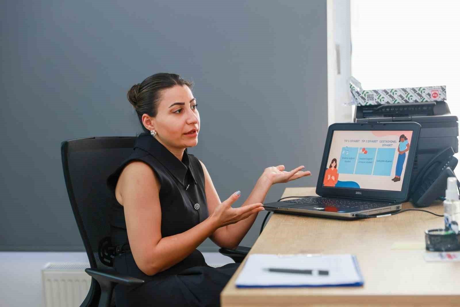 YUNUSEMRE BELEDİYESİ, 14 KASIM DÜNYA DİYABET GÜNÜ ÖNCESİNDE VATANDAŞLARDA FARKINDALIK OLUŞTURMAK...