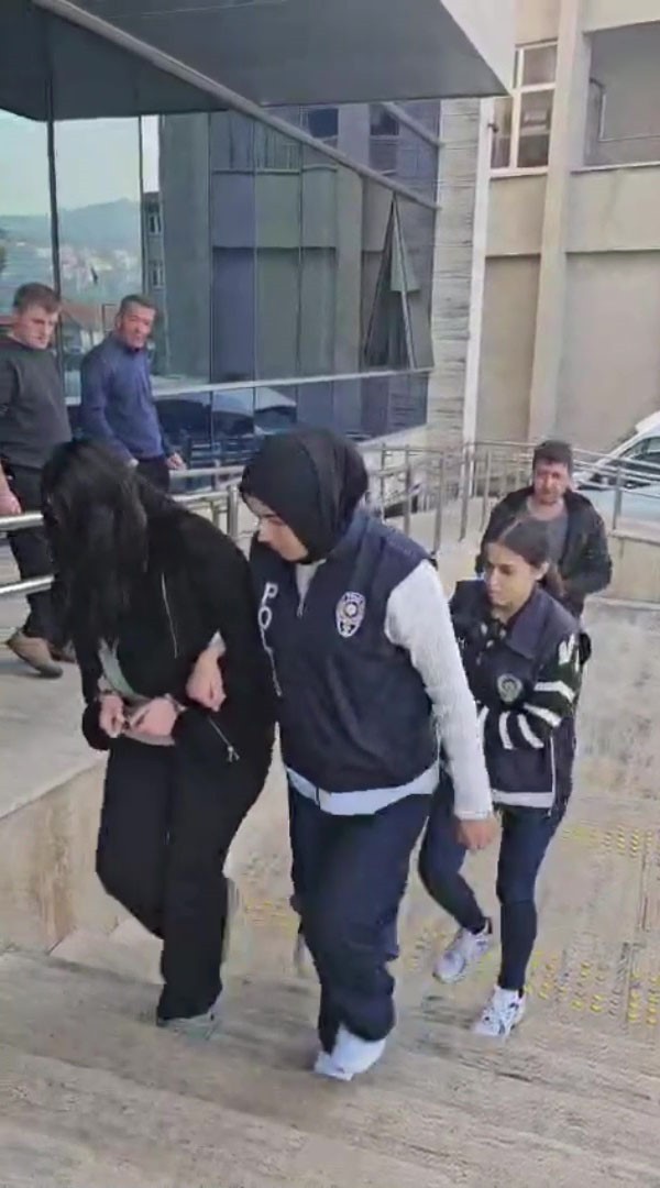 ZANLILARIN ADLİYEYE GETİRİLİŞİ