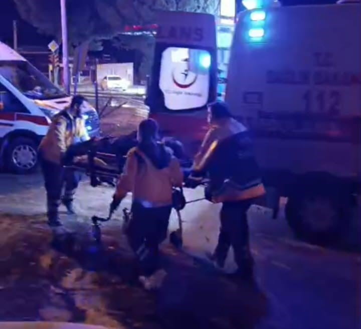 28 ARALIK PAZAR GÜNÜ DENİZLİ-SARAYKÖY KARAYOLU ÜZERİNDE AKŞAM SAATLERİNDE MEYDANA GELEN TRAFİK...