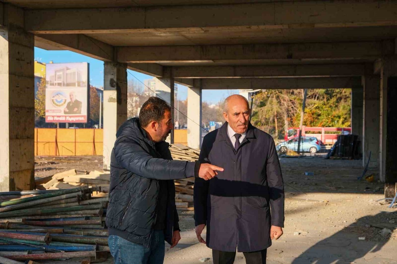 3 EKİM 2025’TE PROTOKOL ÜYELERİ, ODA BAŞKANLARI, ESNAF VE SANATKARLARIN KATILIMIYLA TEMEL ATMA...