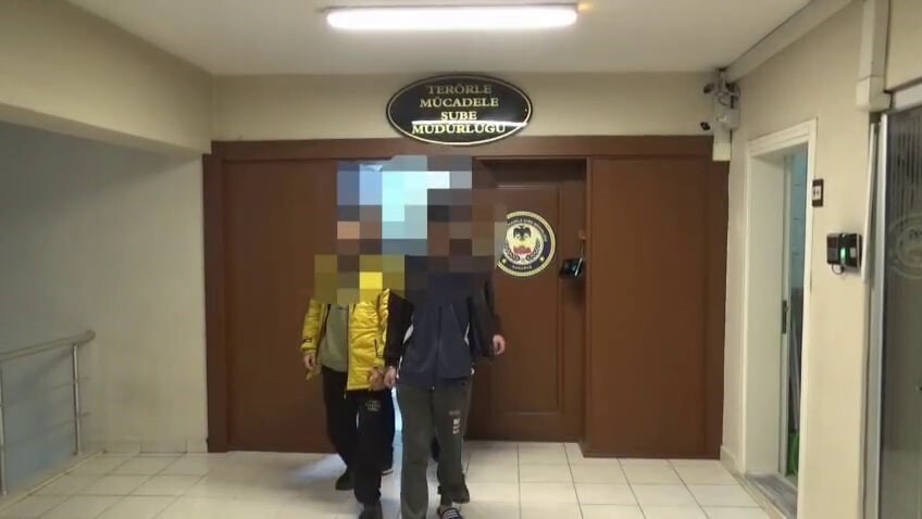 4 YABANCI UYRUKLU ŞAHIS, POLİS EKİPLERİNCE GÖZALTINA ALINDI.