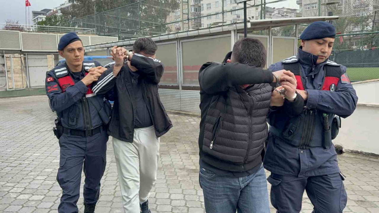 A.Y. (28) İLE E.Ö. (27) JANDARMA TARAFINDAN GÖZALTINA ALINDI.