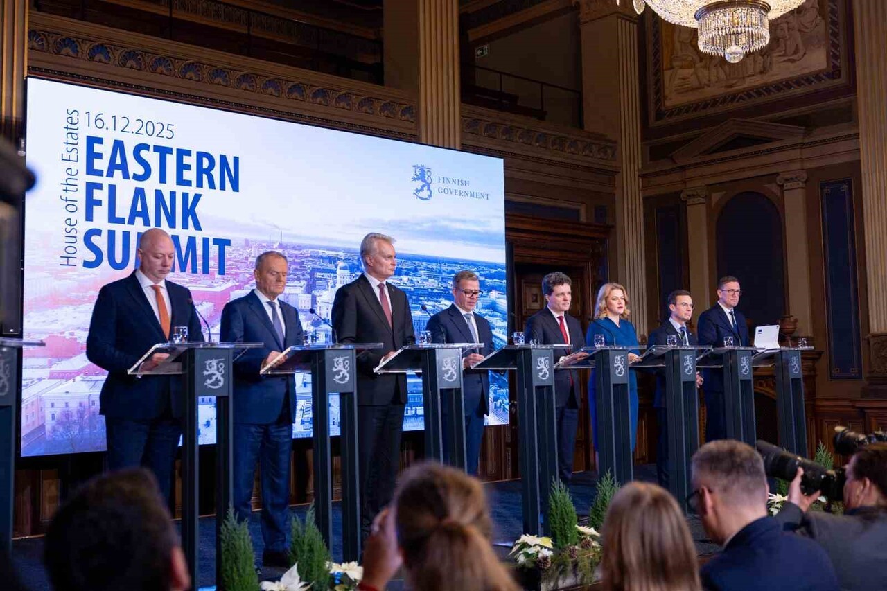 AB'DEKİ DOĞU KANADI ÜLKELERİ İLK KEZ ZİRVE DÜZENLEDİ