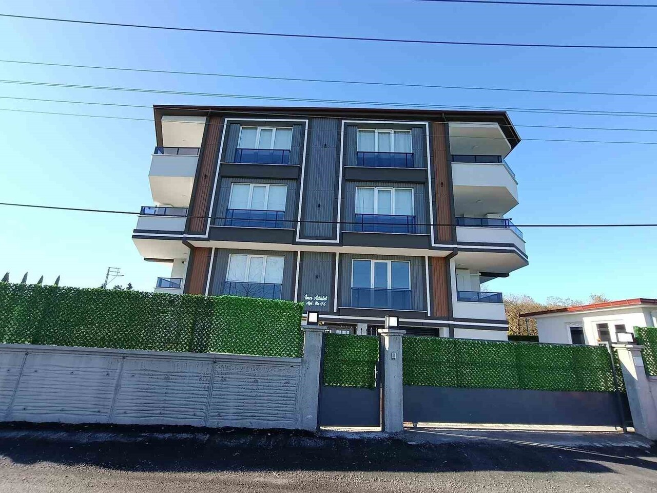 ADALET BAKANLIĞI TARAFINDAN BAFRA’DA GÖREV YAPAN HÂKİM VE CUMHURİYET SAVCILARININ KONUT...