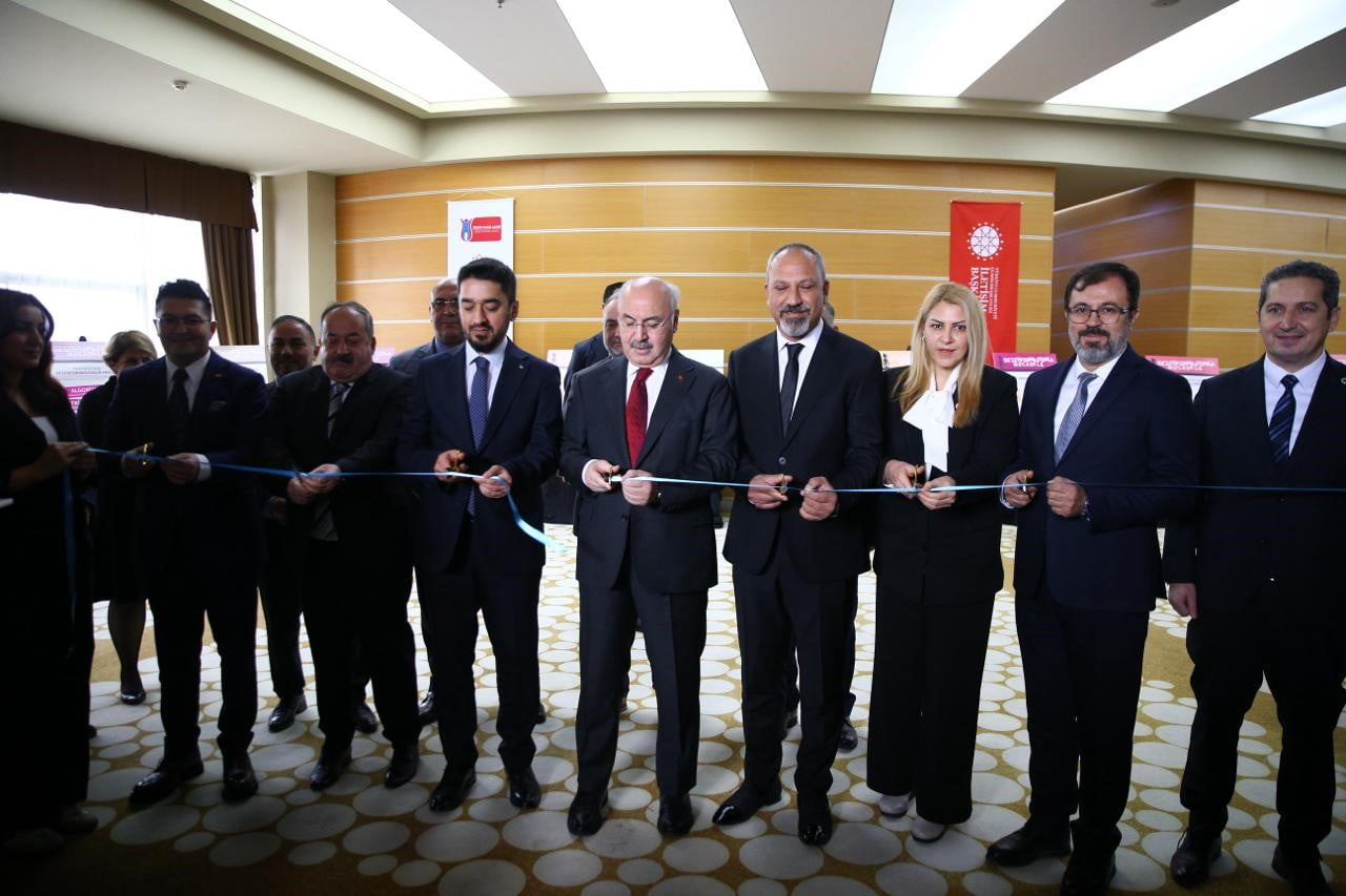 ADANA'DA CUMHURBAŞKANLIĞI İLETİŞİM BAŞKANLIĞI'NIN DÜZENLEDİĞİ 'DİJİTAL DÜNYADA GÜVENLİ KALMAK...