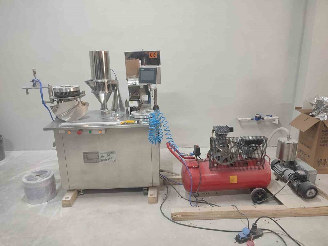 ADANA’DA 1 GERİ DÖNÜŞÜM MERKEZİ, 2 İŞ YERİ VE 2 ARAÇTA YAPILAN ARAMALARDA 262 BİN 473 UYUŞTURUCU...