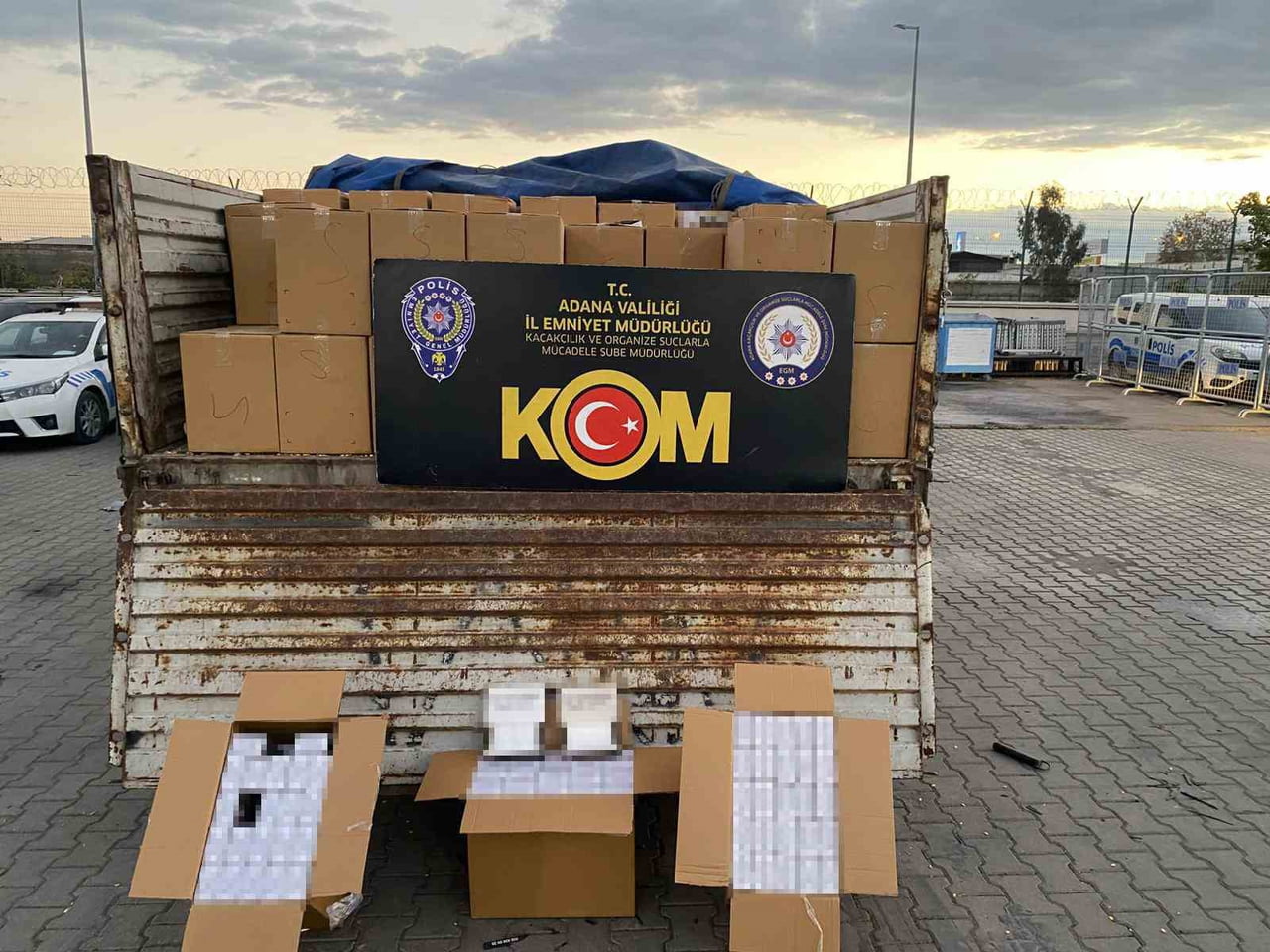 ADANA’DA PİYASA DEĞERİ 7 MİLYON 820 BİN TL OLAN 11 MİLYON 650 BİN ADET KAÇAK MAKARON ELE...