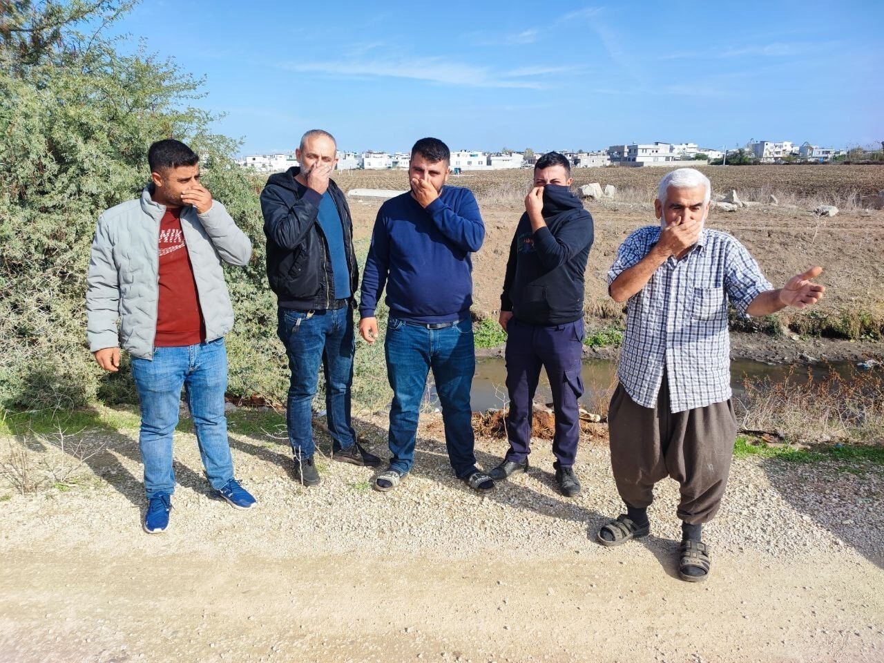 ADANA’NIN MERKEZ YÜREĞİR İLÇESİNDE, DERE YATAĞINA KİMLİĞİ BELİRSİZ KİŞİLER TARAFINDAN KESİLEN AT...