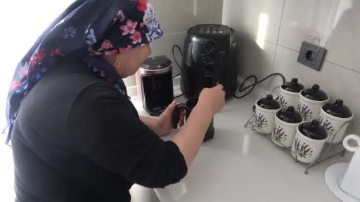 Adıyaman'da depremin izleri siliniyor : "Allah devletimize zeval vermesin. Çok memnunuz, çok...