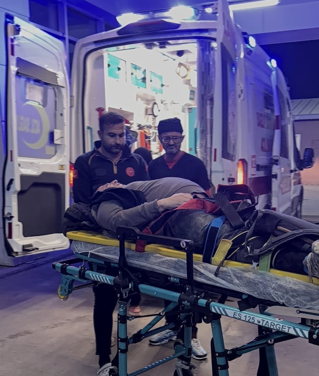 ADIYAMAN’DA, ÇIKARA GİRMESİ SONUCU KONTROLDEN ÇIKAN MOTOSİKLET DEVRİLDİ. KAZADA MOTOSİKLET...