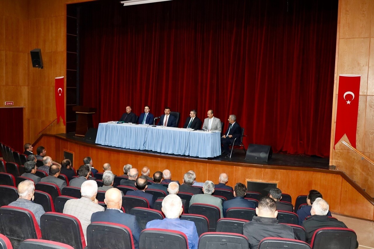 ADIYAMAN’IN KAHTA, SİNCİK VE SAMSAT İLÇELERİNE BAĞLI KÖYLERDE İÇME SUYU HİZMETLERİNİN DAHA ETKİN...