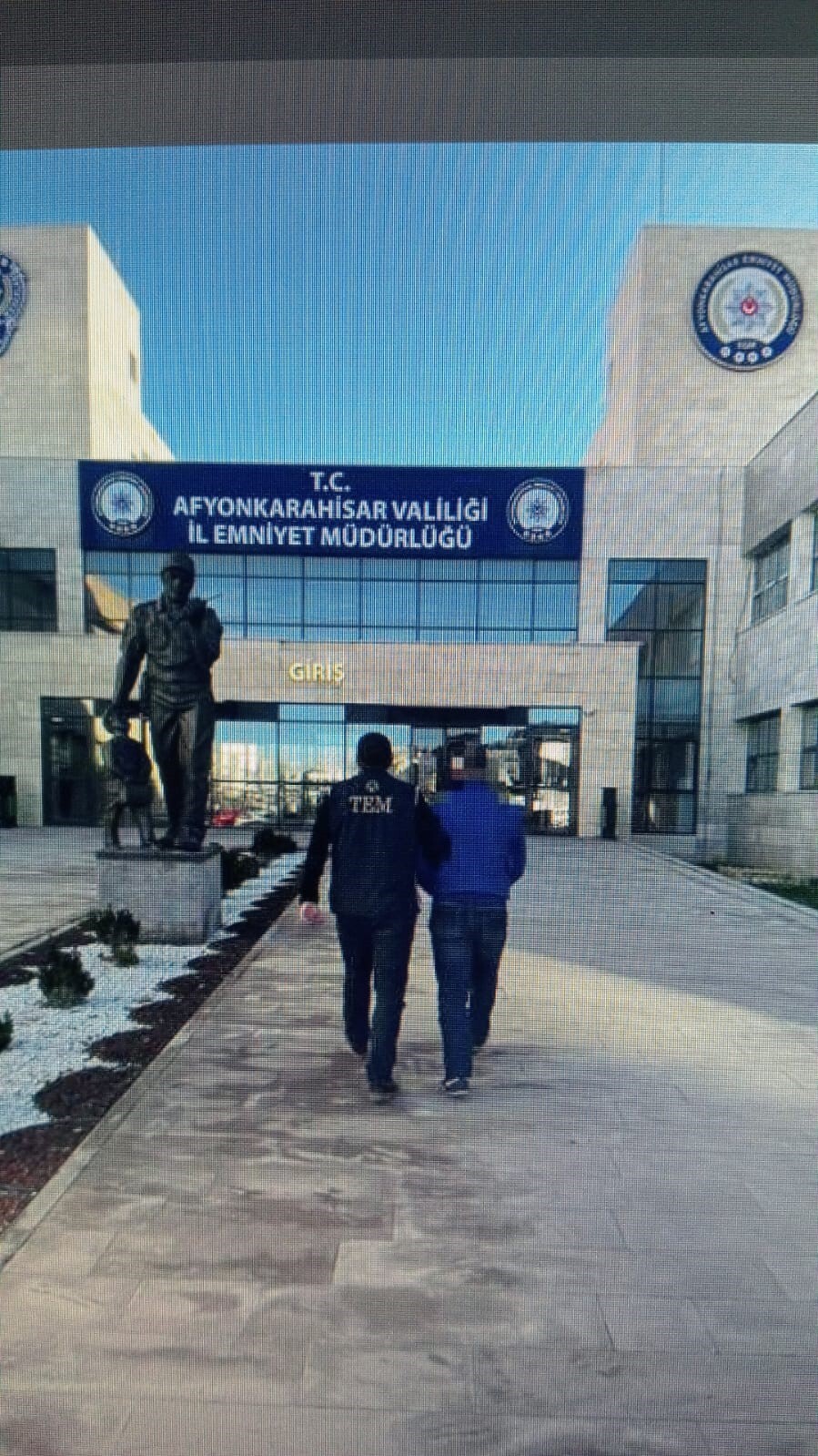 AFYONKARAHİSAR'DA FETULLAHÇI TERÖR ÖRGÜTÜNÜN SÖZDE EMNİYET MAHREM YAPILANMASINDA YER ALAN VE 6 YIL...