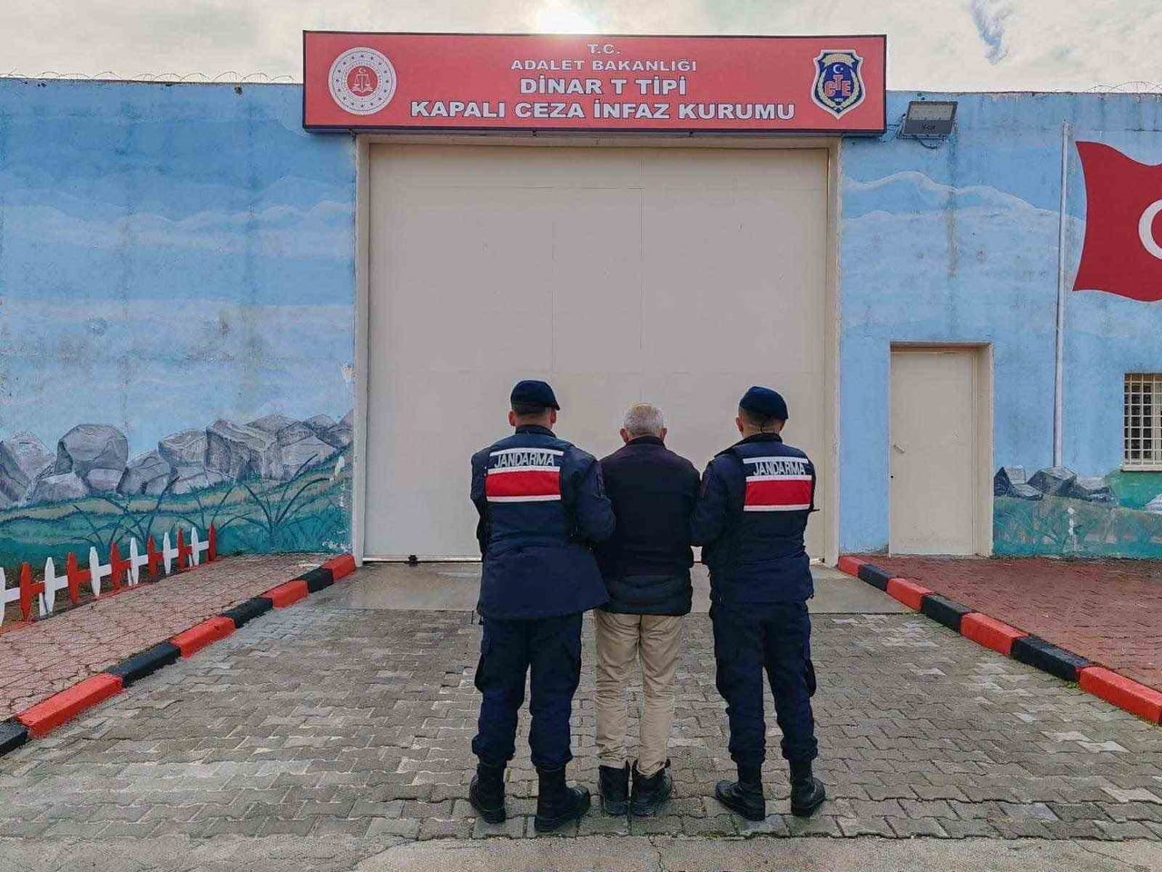 AFYONKARAHİSAR'DA JANDARMA TARAFINDAN SON BİR HAFTA İÇERİSİNDE GERÇEKLEŞTİRİLEN DENETİMLERDE...