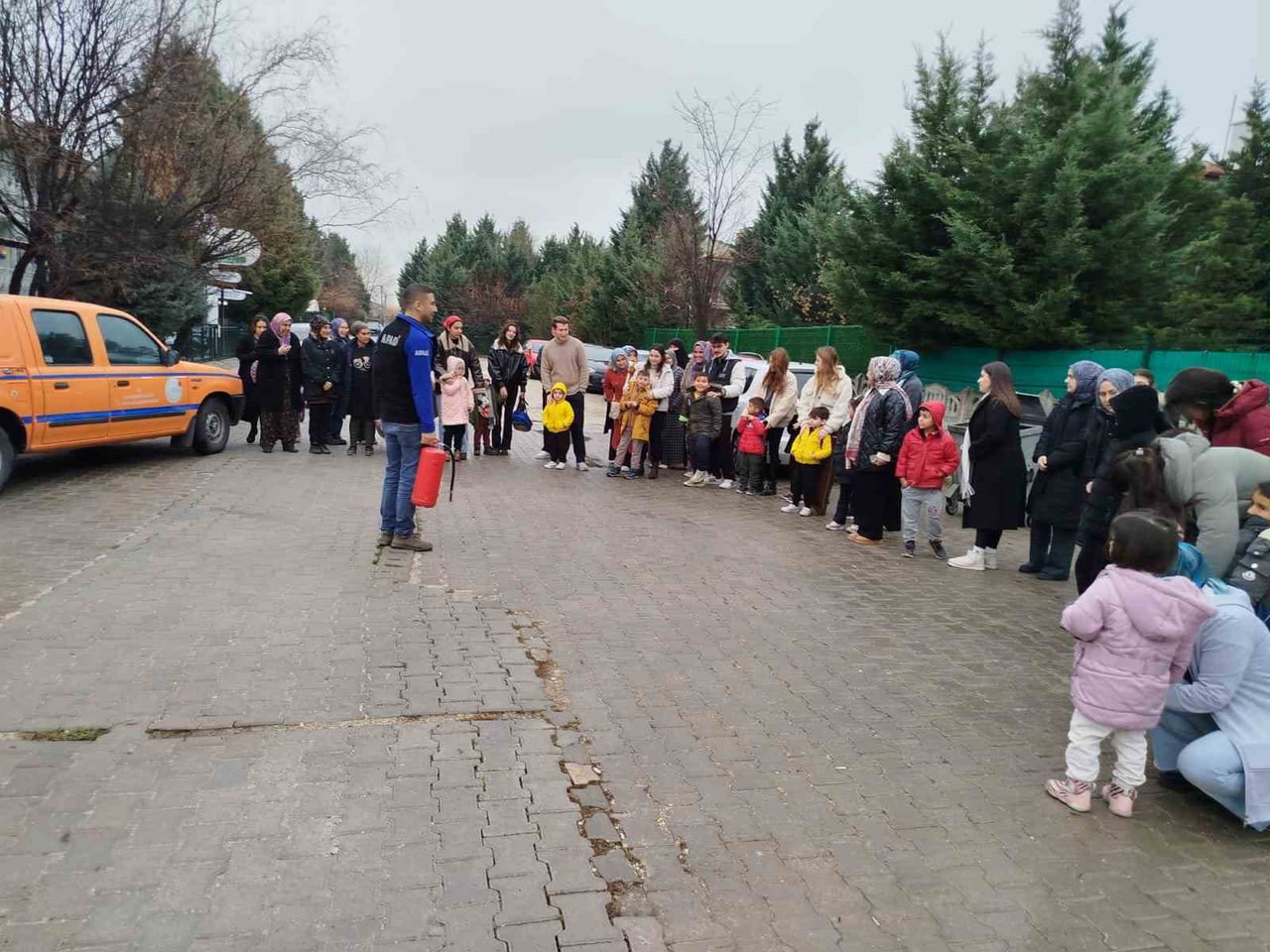 AFYONKARAHİSAR İL AFET VE ACİL DURUMU MÜDÜRLÜĞÜ (AFAD) EKİPLERİ TARAFINDAN REHABİLİTASYON MERKEZİ...