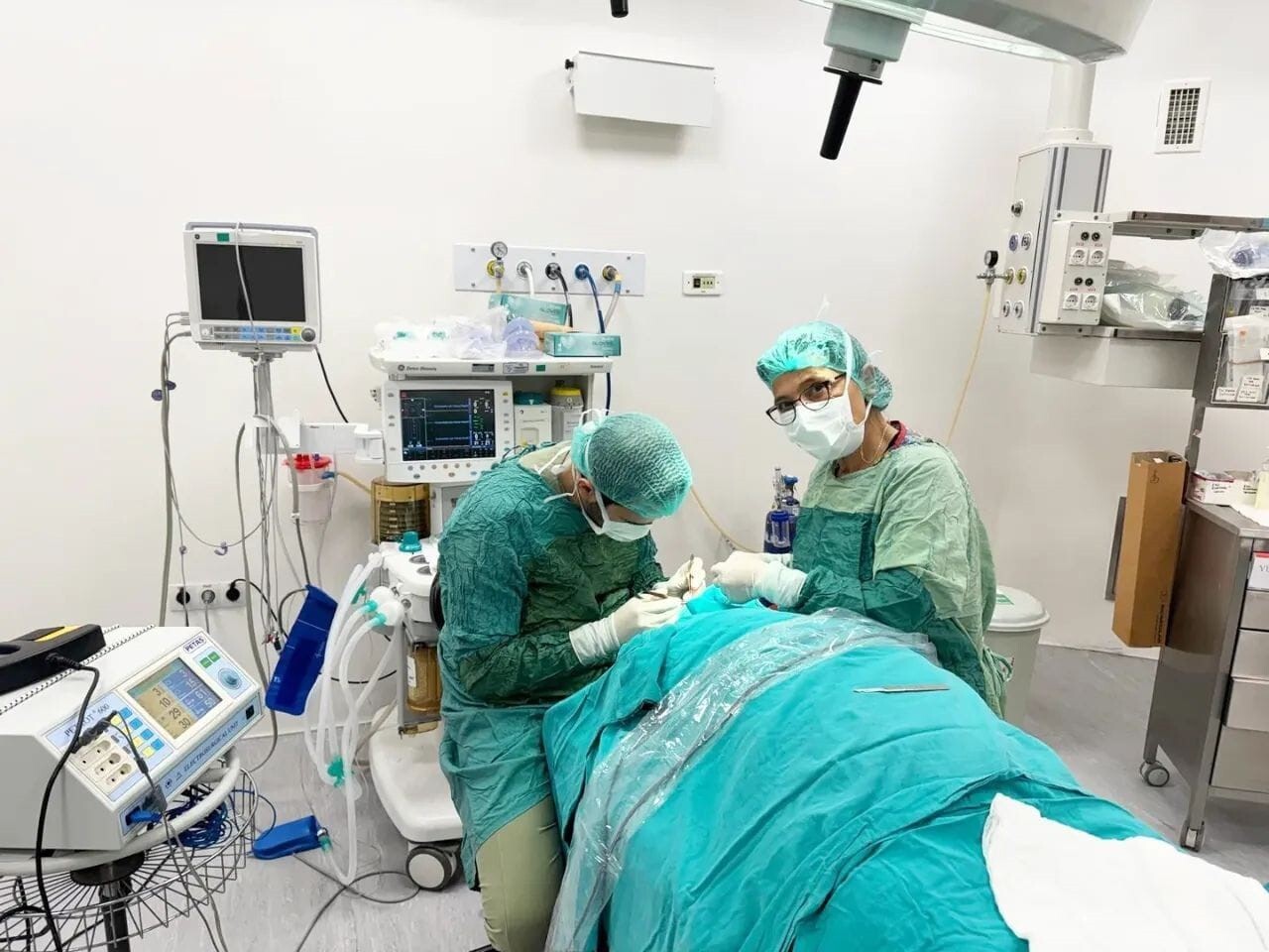 AFYONKARAHİSAR ŞUHUT DEVLET HASTANESİ GÖZ POLİKLİNİĞİ’NDE BAŞARILI BİR GÖZ KAPAĞI AMELİYATI...